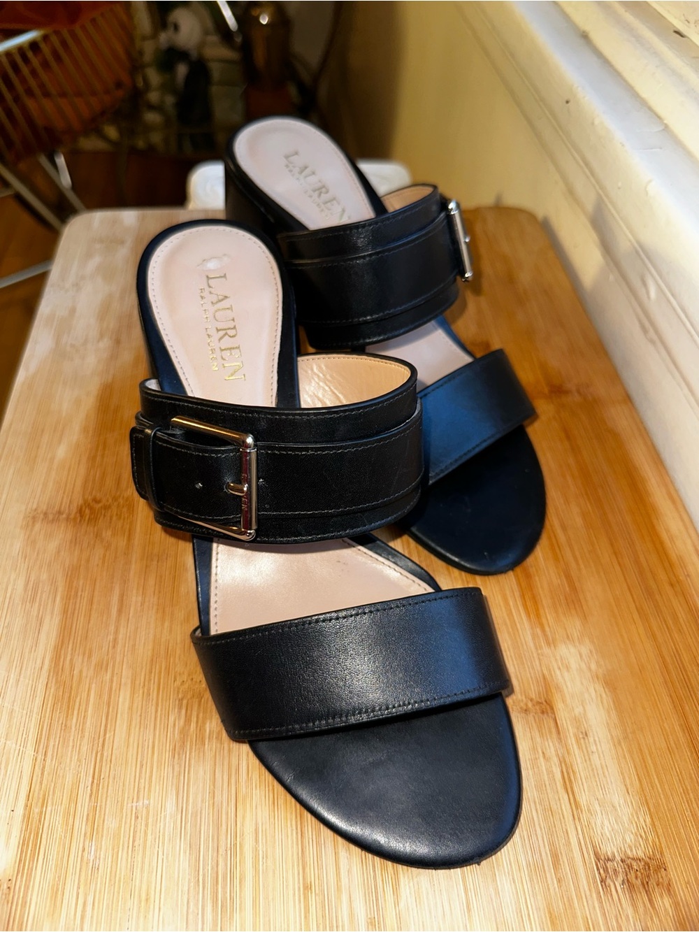LAUREN RALPH LAUREN Black Leather Slide Sandals with Buckle Detail